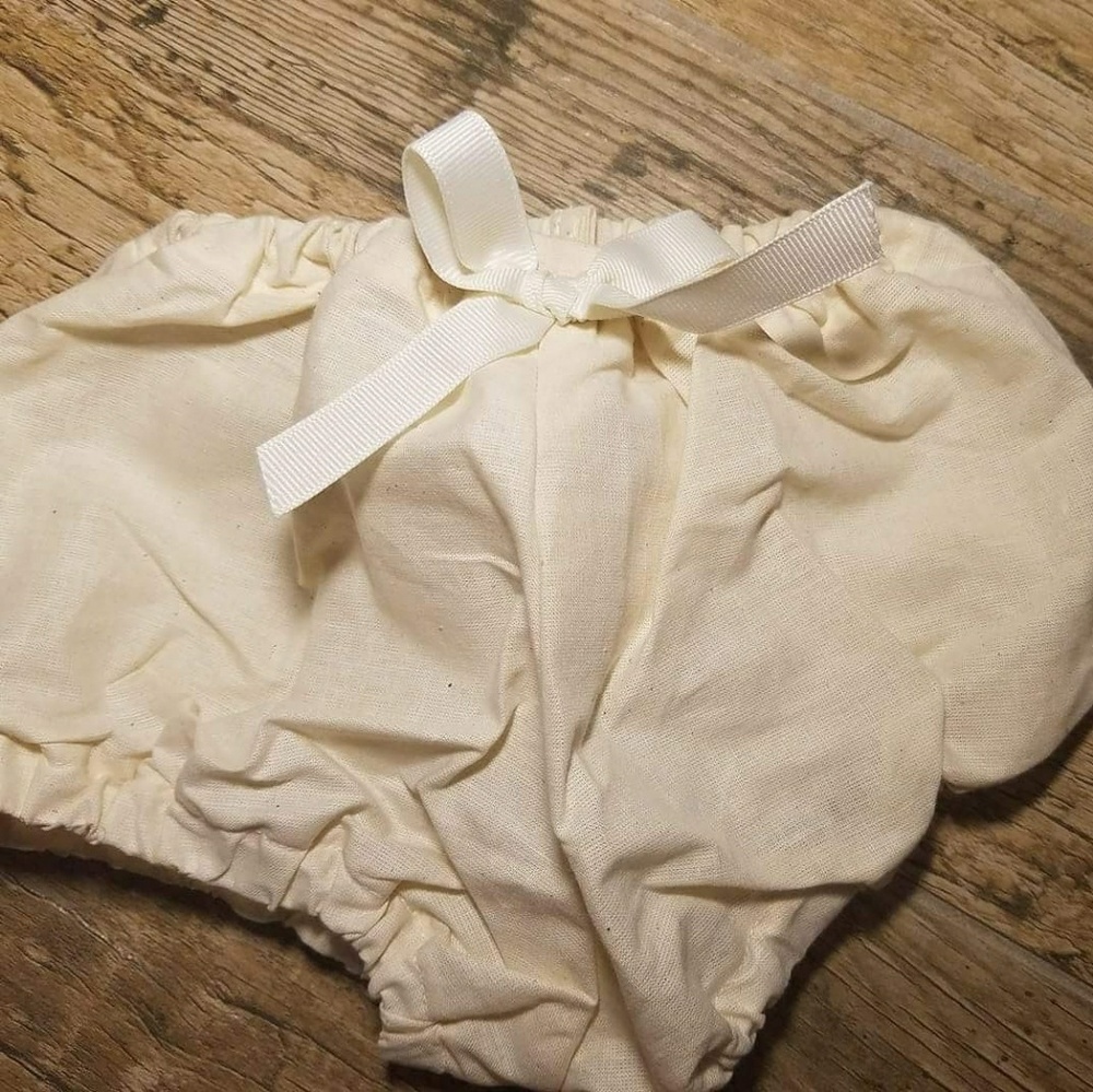 Athena Juliet  BNWOT Oatmeal Bloomers